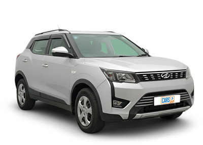 Mahindra XUV300-img